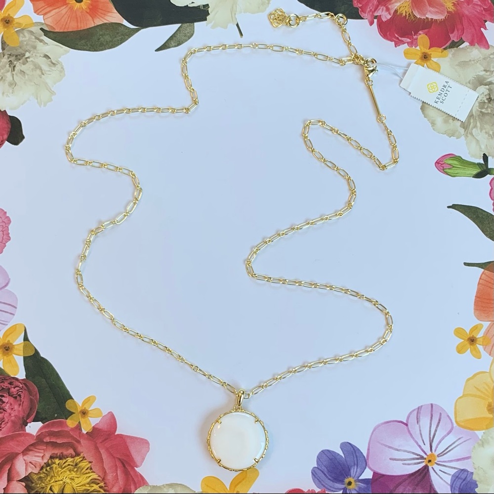Kendra Scott Natalie Pendant Necklace
